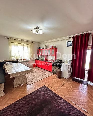 Кыймылсыз мүлк: 🏠Продается дом в с. Сокулук 🟡Комнаты: 3 🟡Участок: 6 сотки — 4