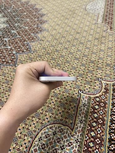 13 iphone: IPhone 13, Старлайт, 100 % — 6