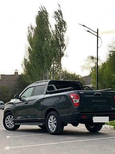 id 4: Ssangyong Rexton Khan: 2019 г., 2.2 л, Автомат, Дизель, Пикап — 5