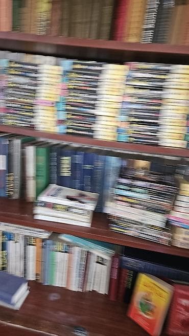 Домашняя библиотека — подборка разножанровых книг. Продаю все книги at lalafo.kg Домашняя библиотека — подборка разножанровых книг. Продаю все книги