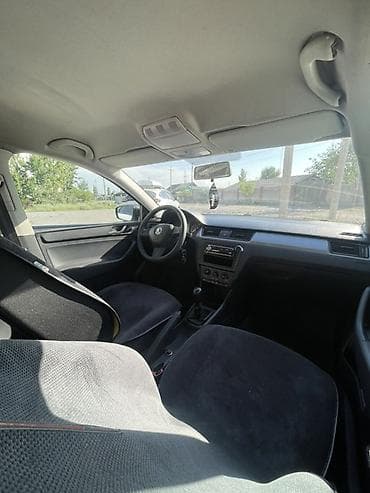 ключи для авто: Skoda Rapid: 2014 г., 1.2 л, Механика, Бензин, Седан — 6
