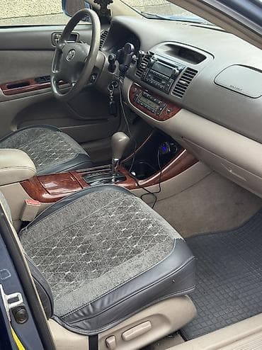 Транспорт: Toyota Camry: 2003 г., 3 л, Газ, Седан — 8