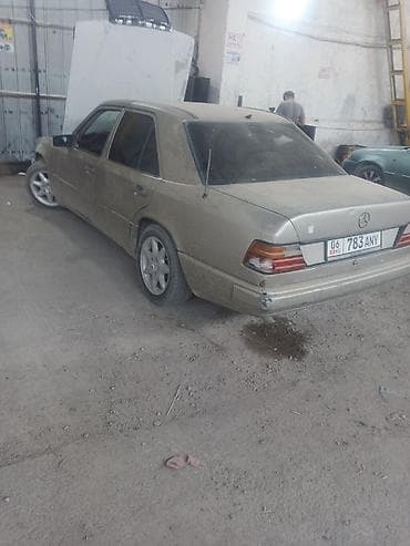 124 е: Mercedes-Benz W124: 1986 г., Механика, Седан — 1
