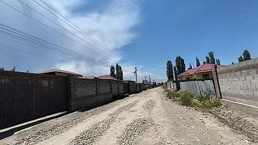 Дома: Продается дом с участком 5 соток в районе Арча-Бешик.Есть природный — 4
