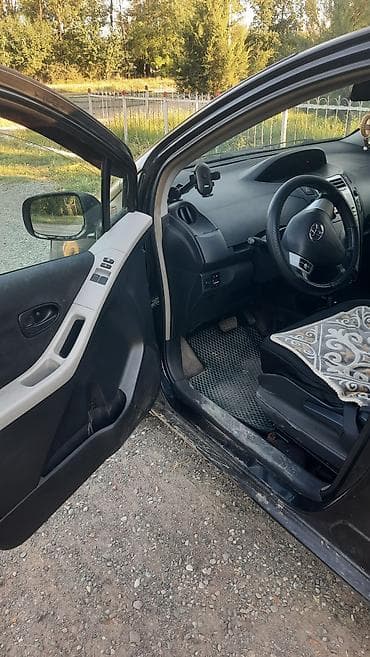авто киргистан: Toyota Yaris: 2007 г., 1.3 л, Робот, Бензин, Хэтчбэк — 6