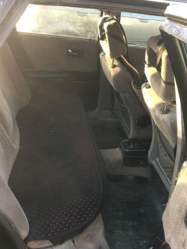 авдий 80: Audi 80: 1991 г., 1.8 л, Механика, Бензин, Седан — 5