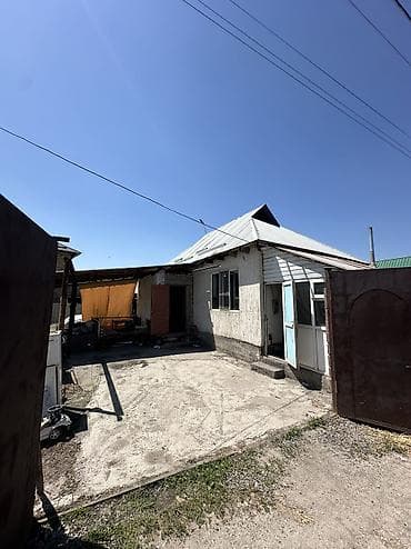 продаю дом умут: 🔥Продается дом🔥 🏡Район: Умут Площадь: 53м2 ✅Участок: 4 соток — 2