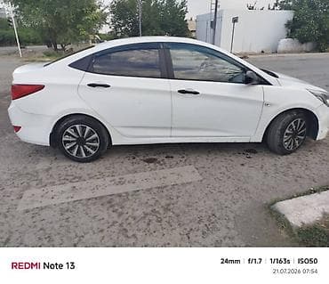 Продажа авто: Hyundai Solaris: 2015 г., 1.4 л, Седан — 3
