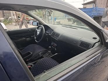 чехлы ауди: Volkswagen Golf: 2002 г., 1.4 л, Механика, Бензин, Хэтчбэк — 4