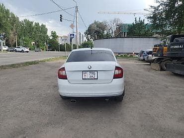 Skoda Rapid: 2016 г., 1.6 л, Механика, Бензин, Седан