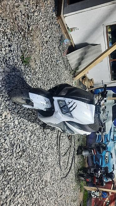 скутер маленкий: Скутер/мопед малокубатурный, городского типа. Основные характеристики — 1