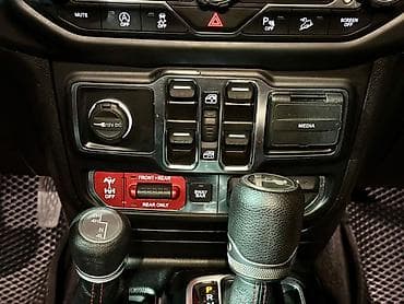 ява мото: Jeep Wrangler: 2020 г., 2 л, Автомат, Бензин, Внедорожник — 8