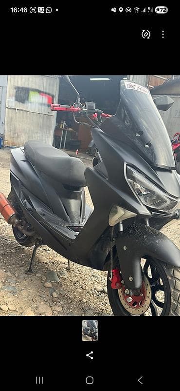 мотоцикл токмок: Скутер/максискутер 150–200 см³, черный, с высоким тонированным — 2