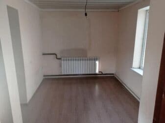 сдаю однокомнатную квартиру на долгосрочное: 3 комнаты, Агентство недвижимости, Без подселения, Без мебели — 3