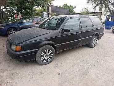 transporter multivan: Volkswagen Passat: 1988 г., Механика, Бензин — 1