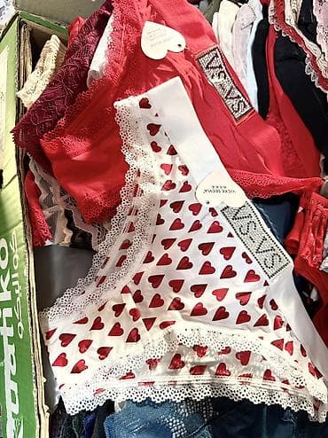 высокие слипоны женские: Женские трусики с кружевом и принтом сердечек - Модель: классические — 1