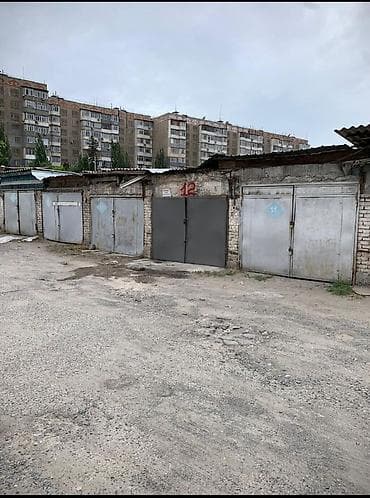 гараж красная книга: 20 м², Кирпичный — 3