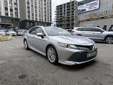 Toyota Camry: 2018 г., 2.5 л, Автомат, Бензин, Седан at lalafo.kg Toyota Camry: 2018 г., 2.5 л, Автомат, Бензин, Седан
