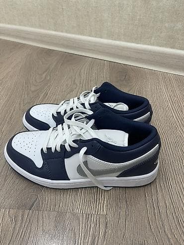 Мырзалардын бут кийими: Новые кроссовки Nike Air Jordan 1 Low - Модель: 55 - Размер на — 3