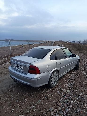 golf 4 2 3: Opel Vectra: 2001 г., 1.8 л, Автомат, Бензин — 3