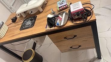 Раскройные столы: Маникюрный стол с вытяжкой и с двумя полками, почти новый пользовались — 2