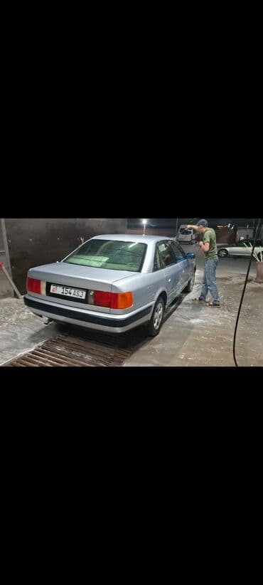 двигатель ауди 2 4: Седан Audi 100 C4, окрашенный в серебристый металлик. Модель — 1