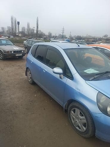 Honda Fit: 2003 г., 1.5 л, Автомат, Бензин, Хэтчбэк