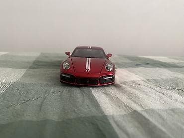 Коллекционная модель автомобиля Porsche 911 Turbo S (миниатюра) -