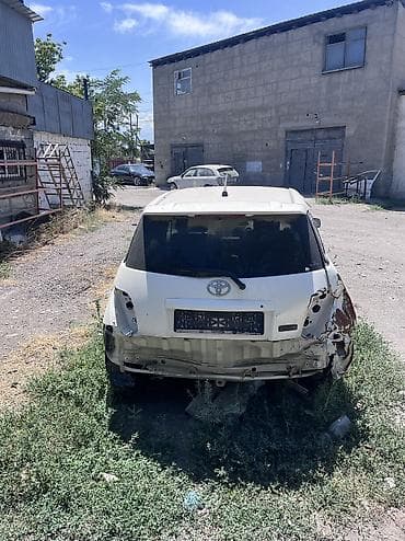 Унаа: Toyota Ist: 2003 г., 1.3 л, Автомат, Бензин, Хетчбек — 3