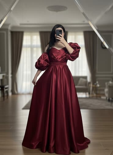 велюровые платья для полных: Вечернее платье, А-силуэт, Длинная модель, Атлас, С рукавами, Корсет — 1