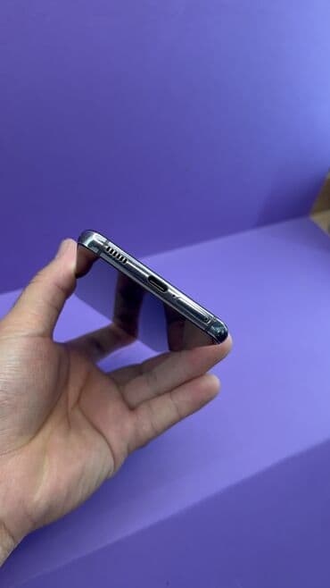 купить бу ноутбук в бишкеке: Samsung Galaxy S21, Б/у, 256 ГБ — 4