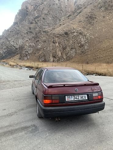 бампер поло седан: Volkswagen Passat: 1990 г., 1.8 л, Механика, Газ, Седан — 4