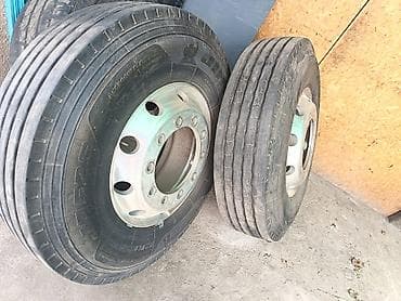 наружные накладки порогов: Грузовая шина 12 R 22, 5 две 2 шт с диском - — 1