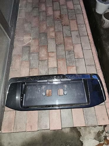 Накладка/панель под номер на заднюю дверь для Toyota Land Cruiser