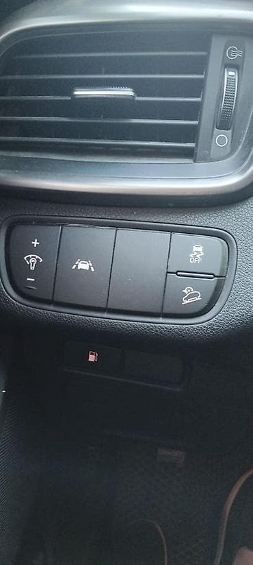 Транспорт: Kia Sorento: 2019 г., 2 л, Автомат, Дизель, Кроссовер — 9