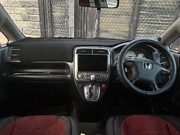 Honda Stream: 2004 г., 1.7 л, Автомат, Бензин, Универсал — 1