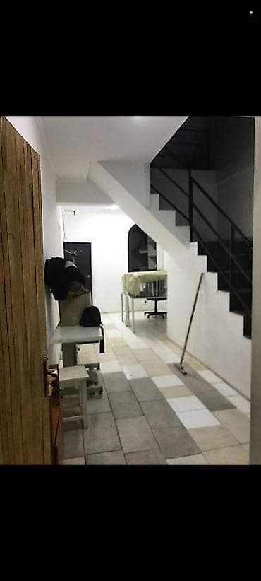 сдаю швейный цех с оборудованием: Юг-2 мкр Сдается швейный цех Площадь: 150м2 С оборудованием 11 — 4