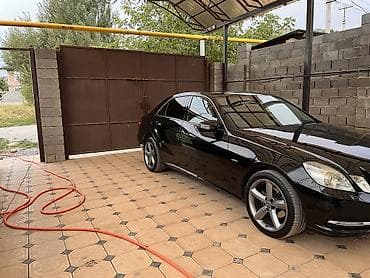 Mercedes-Benz : 2011 г., 2 л, Автомат, Бензин, Седан — 2