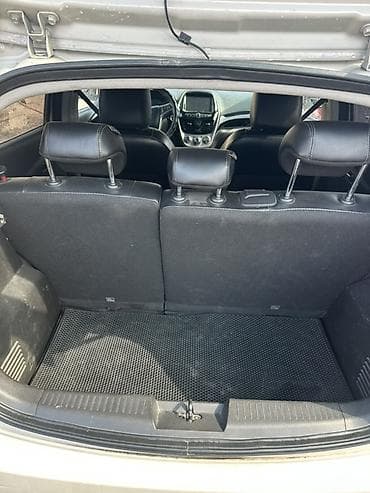 5: Chevrolet Spark: 2018 г., 0.1 л, Автомат, Бензин, Хэтчбэк — 7