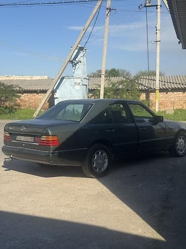 Mercedes-Benz W124: 1988 г., 2.3 л, Кол менен иштөөчү, Бензин, Седан — 4