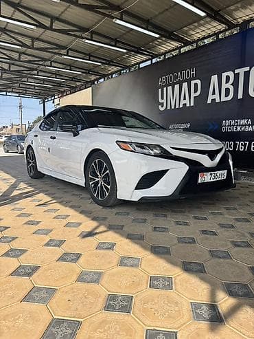 byd e7: Toyota Camry: 2017 г., 2.5 л, Автомат, Бензин, Седан — 1