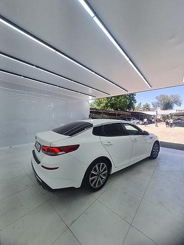 Kia K5: 2021 г., 0.2 л, Газ, Седан