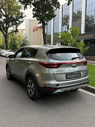 кия джип: Kia Sportage: 2018 г., 2 л, Автомат, Дизель, Кроссовер — 4