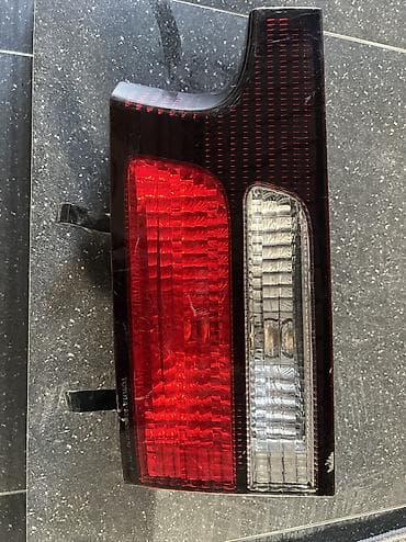задний стоп эстима: Задняя фара Toyota Estima - Оригинальная деталь Toyota - Компоновка — 2