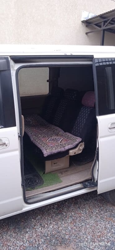 дом на колесо: LDV : 2002 г., 2 л, Автомат, Бензин, Минивэн — 10