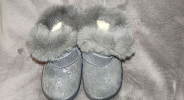 Детские электрокары: Сапожки на 9-12 месяцев очень теплые,натуралка — 2