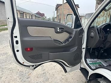 sprinter 2 7: Легкий грузовик, Hyundai, Стандарт, До 1 т — 5