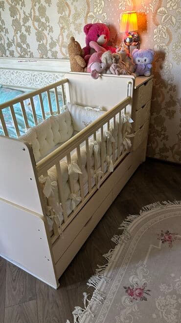 кровать манеж с пеленальным столиком: Манеж керебет, Колдонулган, Комоду менен, Жыгач — 4