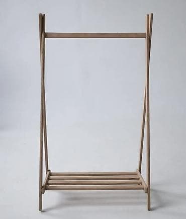 вешилка: Напольная вешалка-стойка из дерева с полкой идеально подходит детским — 2