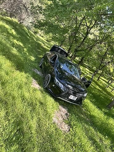 Продажа авто: Toyota Camry: 2013 г., Седан — 2